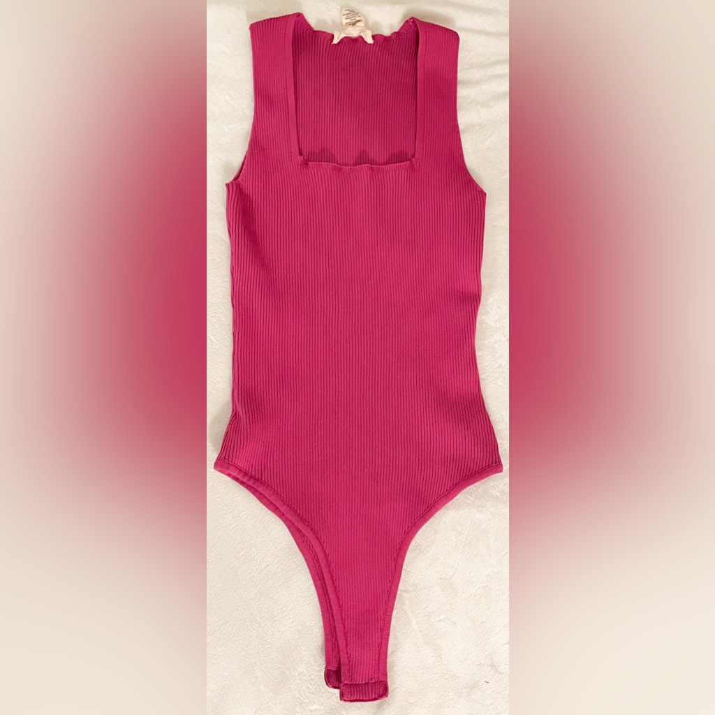 Sleeveless Bodysuit Ribbed Square Neck Medium